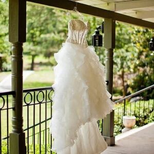 Elegant White Strapless Wedding Dress